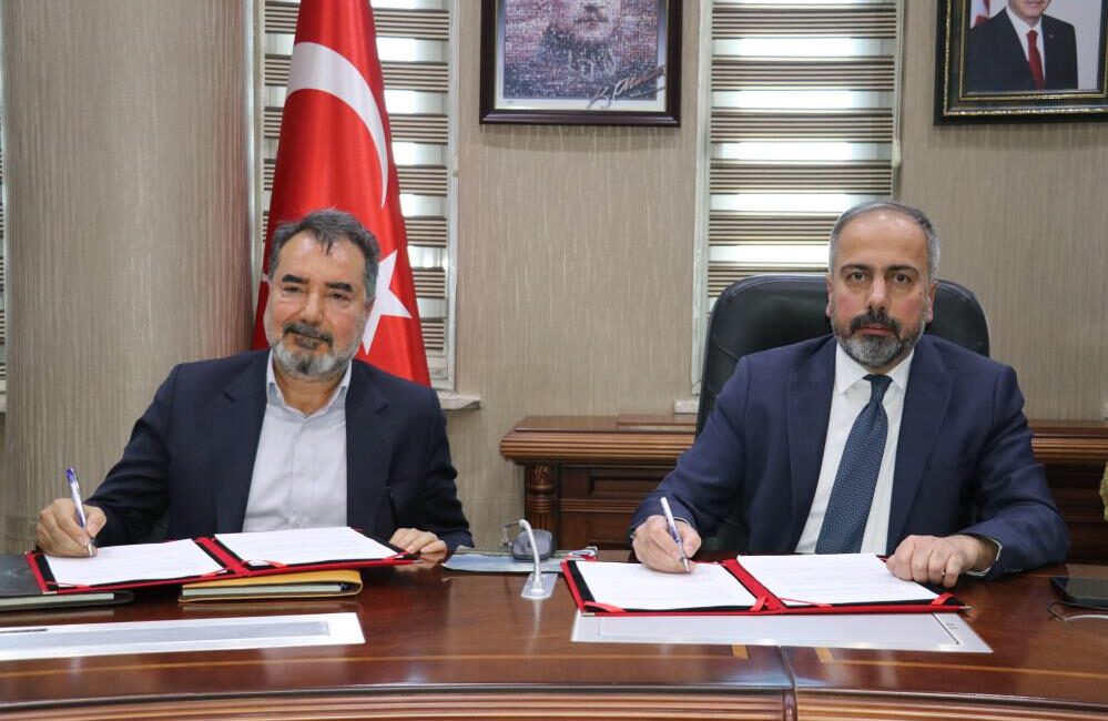 Pascogas Denizcilik Yönetim Kurulu Başkanı Şaban Kayıkçı tarafından, Van Yüzüncü