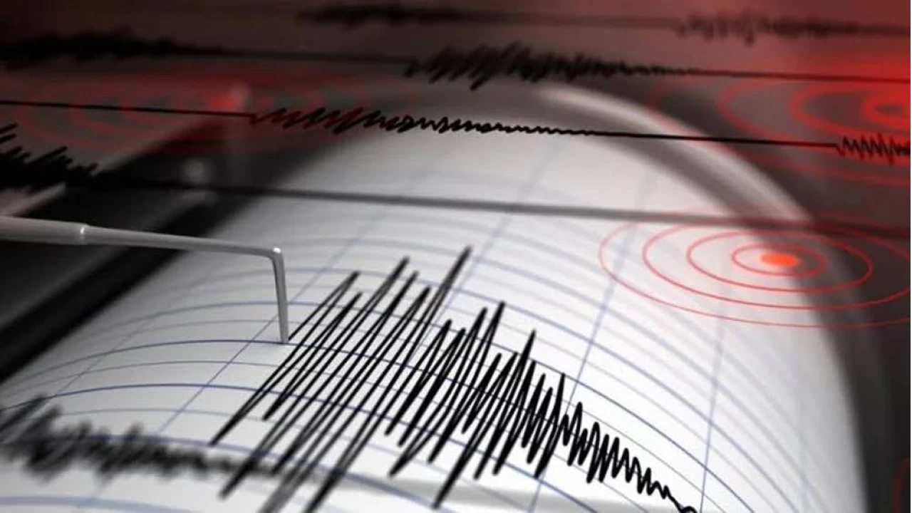 Van’ın Başkale ilçesinde 4 büyüklüğünde deprem meydana geldi. Depremde ilk