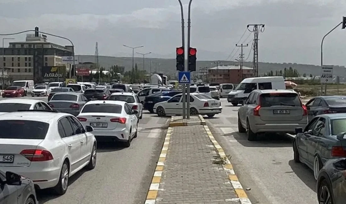 Van ve Edremit arasında geçtiğimiz hafta birden bire başlayan ana