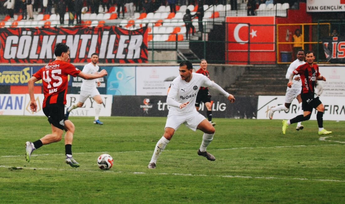 Trendyol 1. Lig'in 35. hafta maçında Vanspor, sahasında konuk ettiği