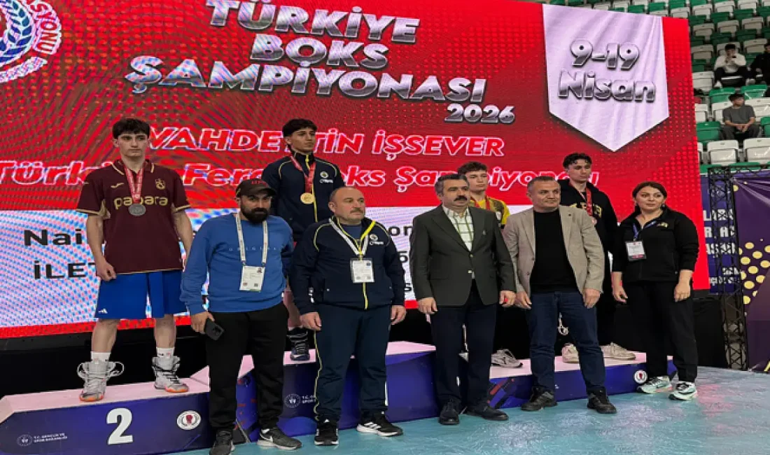 Van'da boks sporunun gelişimine önemli katkılar sunan Ayhan Öz, yetiştirdiği