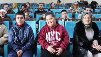 Van Büyükşehir Belediyesi tarafından düzenlenen organizasyonda bir araya gelen özel