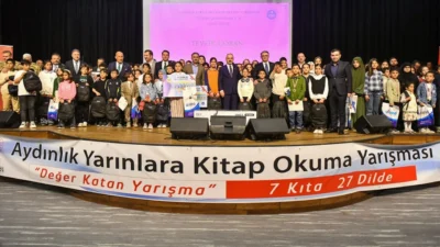 İçişleri Bakan Yardımcısı Bülent Turan, Hayrat Vakfı ve Uluslararası Eğitimciler