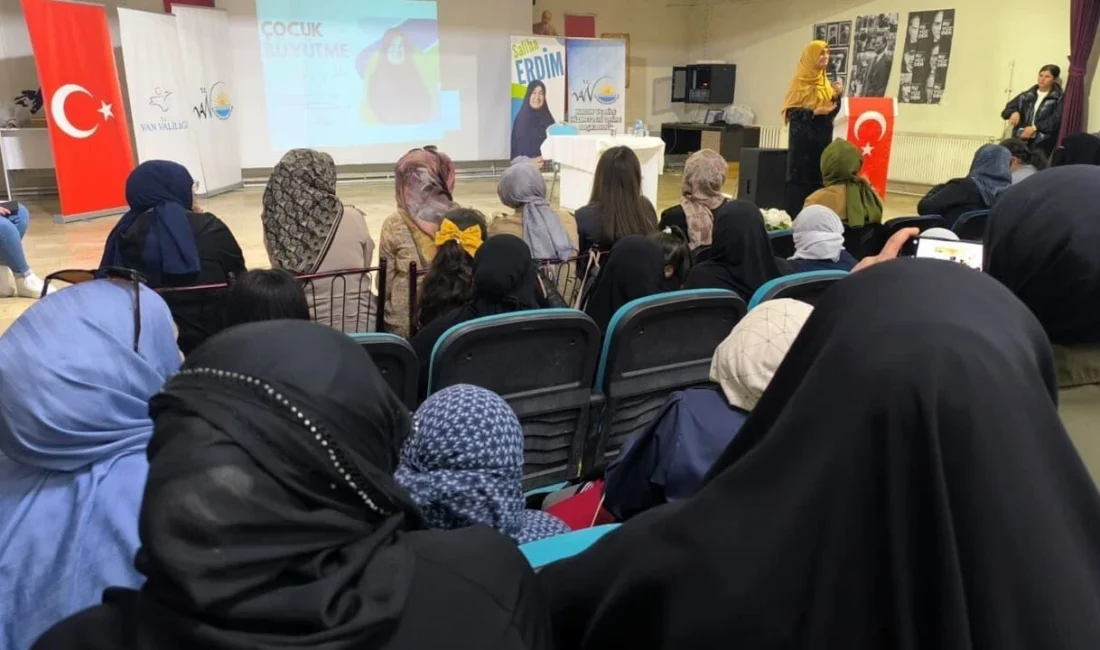 Van Büyükşehir Belediyesi tarafından düzenlenen program kapsamında Eğitimci-Yazar Saliha Erdim,
