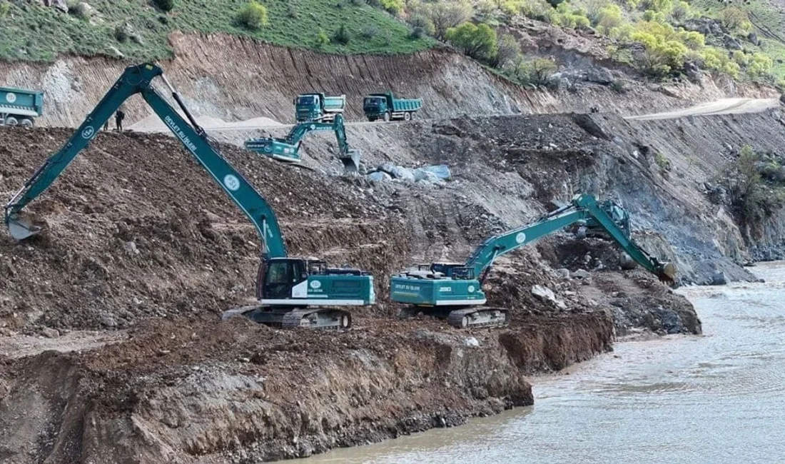 Devlet Su İşleri (DSİ) 17. Van Bölge Müdürlüğü ekipleri, Van-