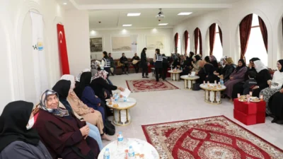 Van Büyükşehir Belediyesi, Anneler Günü dolayısıyla Vanlı anneleri Şark Köşesi’nde