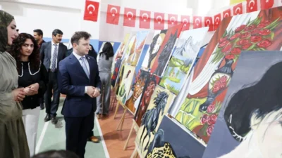 Van’ın Başkale ilçesinde, Hayat Boyu Öğrenme Haftası kapsamında Halk Eğitimi