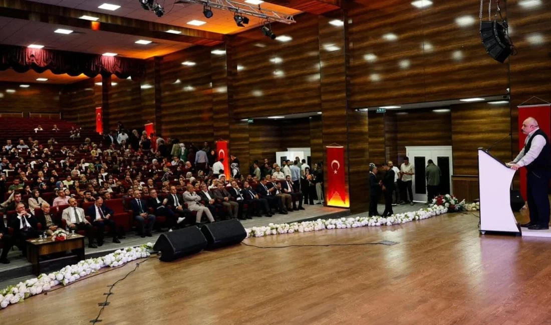 Van Büyükşehir Belediyesi tarafından düzenlenen “İlmi Buluşmalar” programı kapsamında, İstanbul