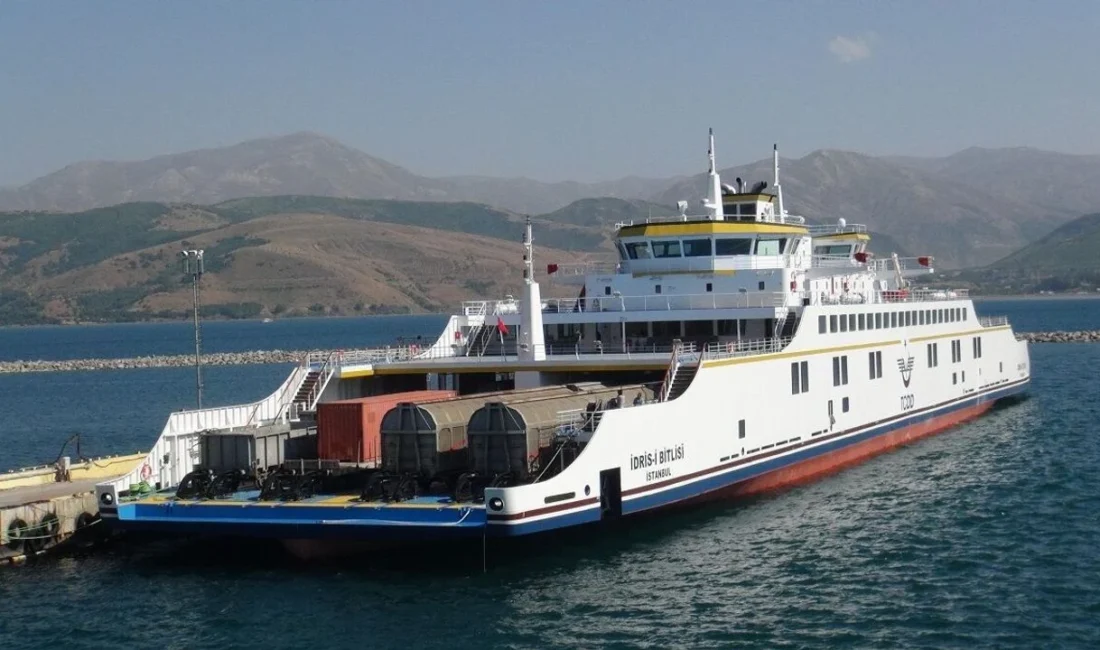Van Gölü üzerinde hizmet veren demiryolu feribotları, Türkiye'nin doğu sınırındaki