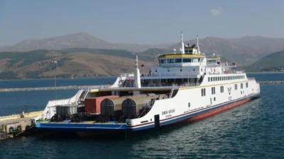 Van Gölü üzerinde hizmet veren demiryolu feribotları, Türkiye'nin doğu sınırındaki