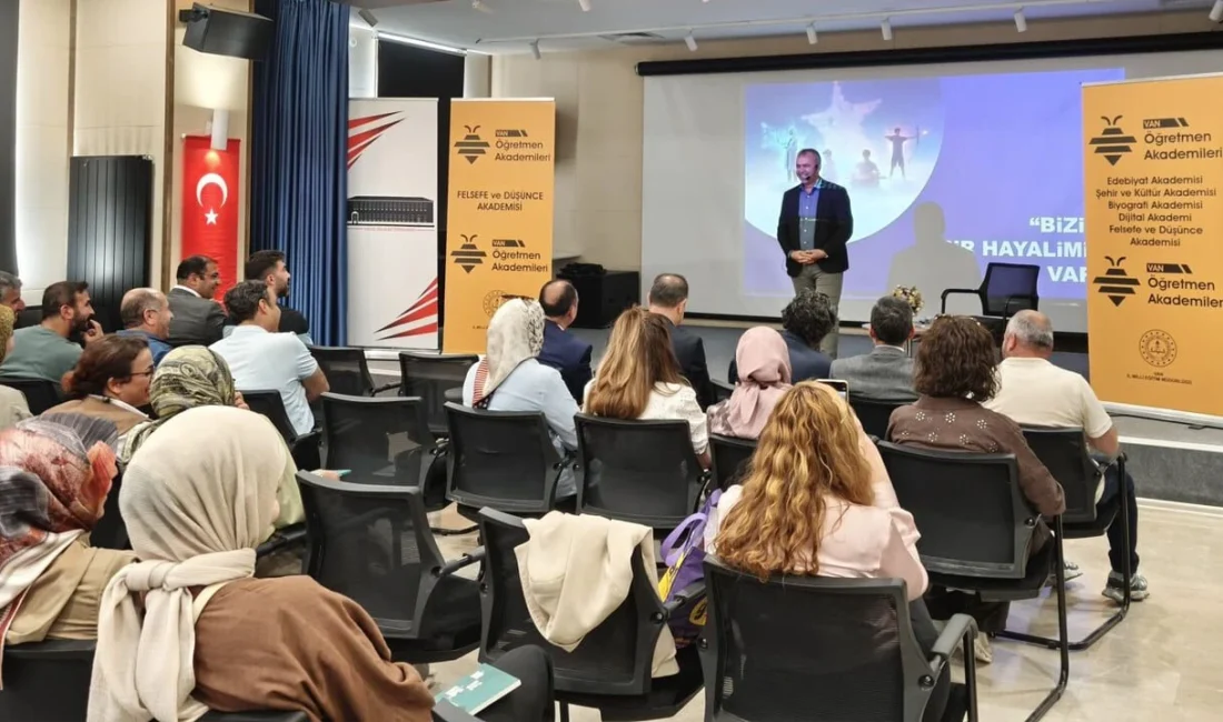 Van Öğretmen Akademileri kapsamında eğitimci ve şair Yusuf Tüfekçi, Van’daki