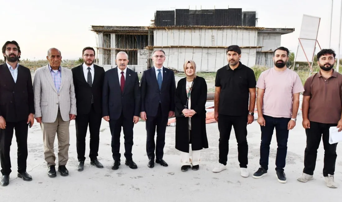 Van Valisi Ozan Balcı, Milletvekili Burhan Kayatürk ve Cumhurbaşkanı Başdanışmanı