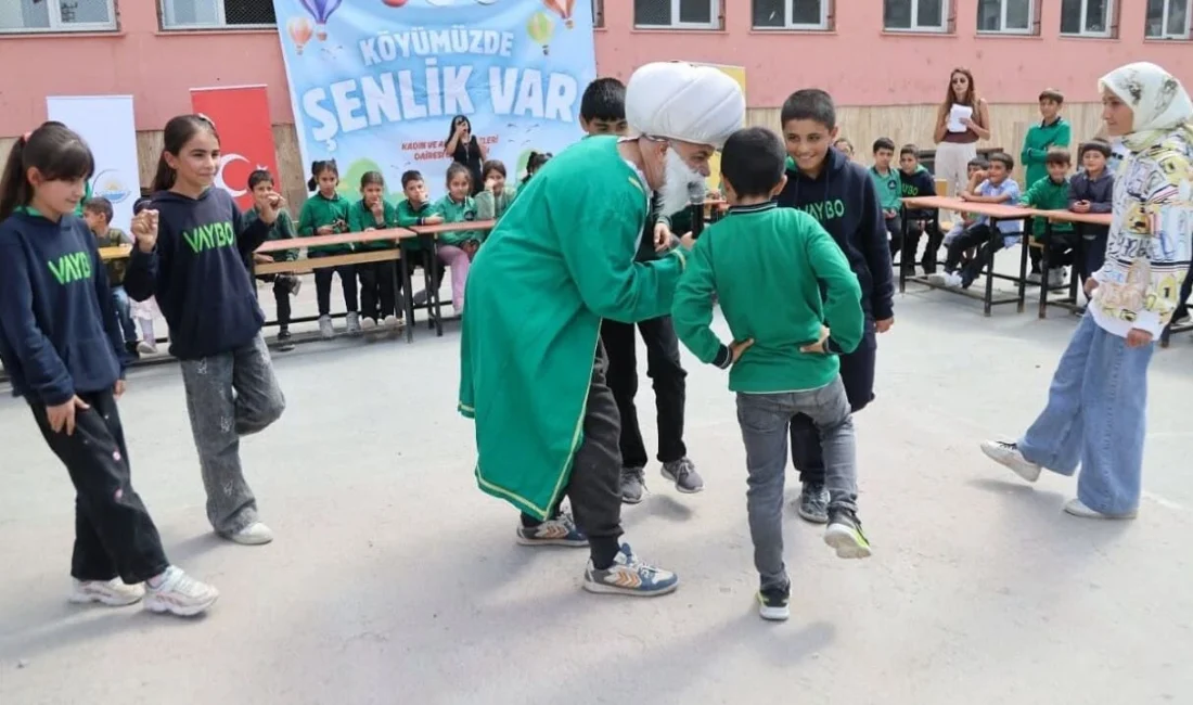 Van’da “Köyümüzde Şenlik Var” programı kapsamında Tuşba ilçesindeki Pirgarip İlkokulu