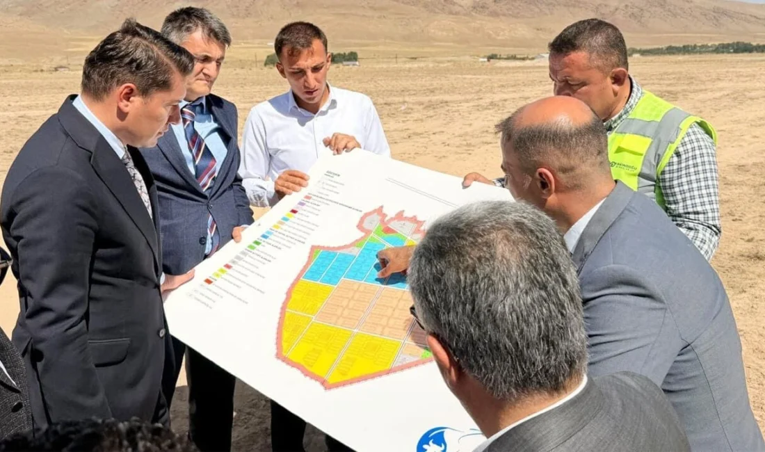 Van Vali Yardımcısı Musa Göktaş, beraberindeki heyetle birlikte Van Tarıma
