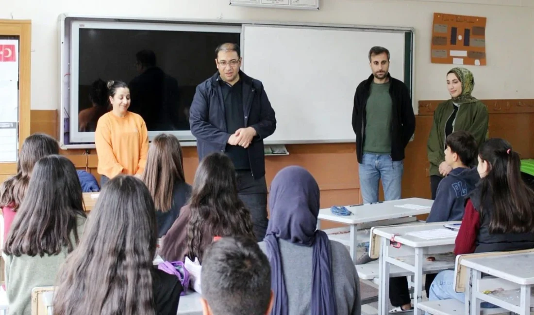 Van’ın Edremit İlçe Millî Eğitim Müdürü Doğan Nurses ve EtütVAN