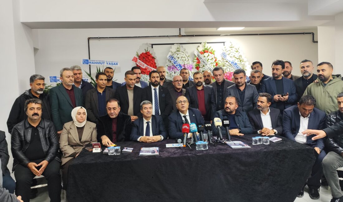 Van Ticaret ve Sanayi Odası Başkan Adayı Zahir Kandaşoğlu, 24