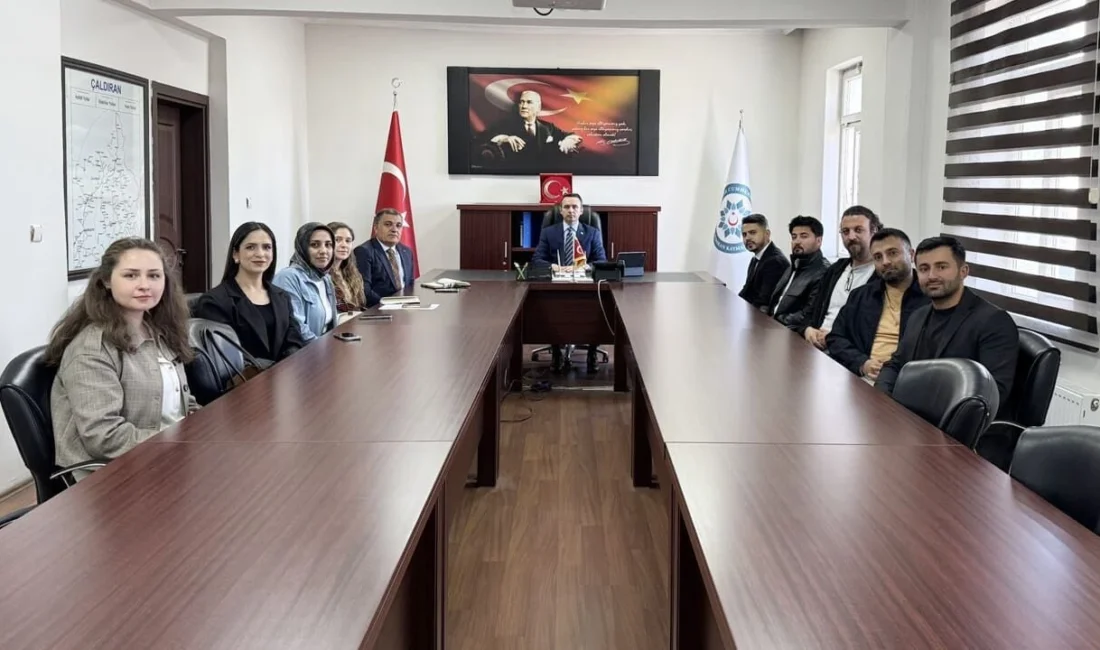 Van’ın Çaldıran ilçesinde öğrencilerin sanatla buluşmasını ve her öğrencinin en