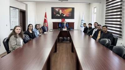 Van’ın Çaldıran ilçesinde öğrencilerin sanatla buluşmasını ve her öğrencinin en