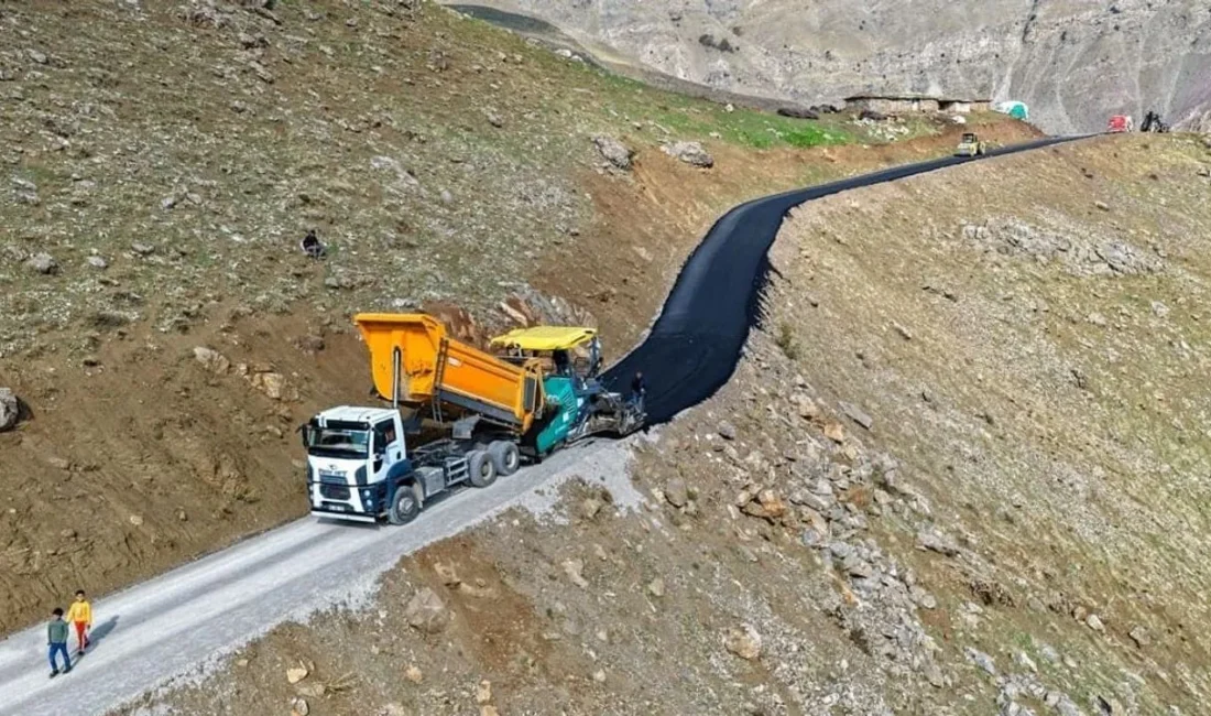 Van Büyükşehir Belediyesi, kentin en ücra yerleşim yerlerine de ulaşım