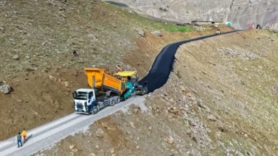 Van Büyükşehir Belediyesi, kentin en ücra yerleşim yerlerine de ulaşım