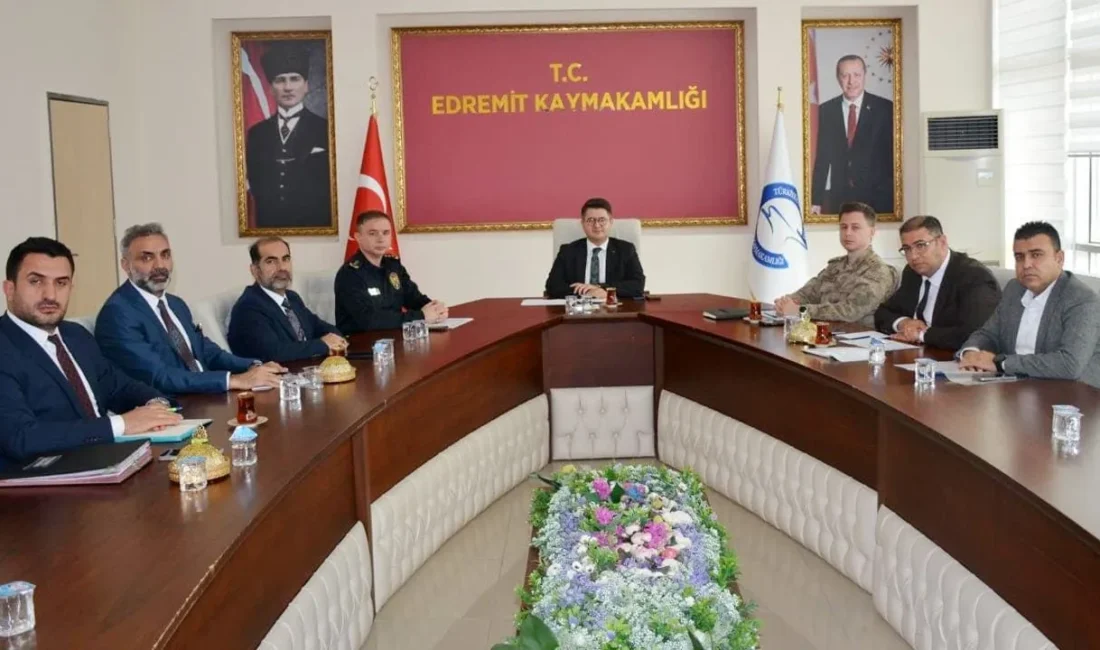 Van’ın Edremit ilçesinde, Kaymakam Ömer Ahmet Özdemir başkanlığında düzenlenen İlçe