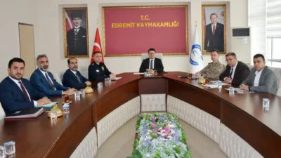 Van’ın Edremit ilçesinde, Kaymakam Ömer Ahmet Özdemir başkanlığında düzenlenen İlçe