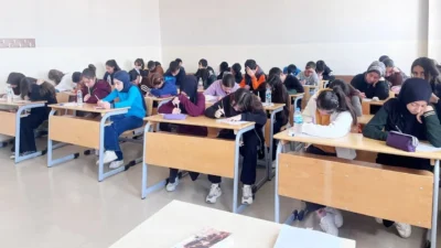 Van Valiliği himayesinde yürütülen KitapVan Projesi kapsamında Edremit ilçesinde düzenlenen