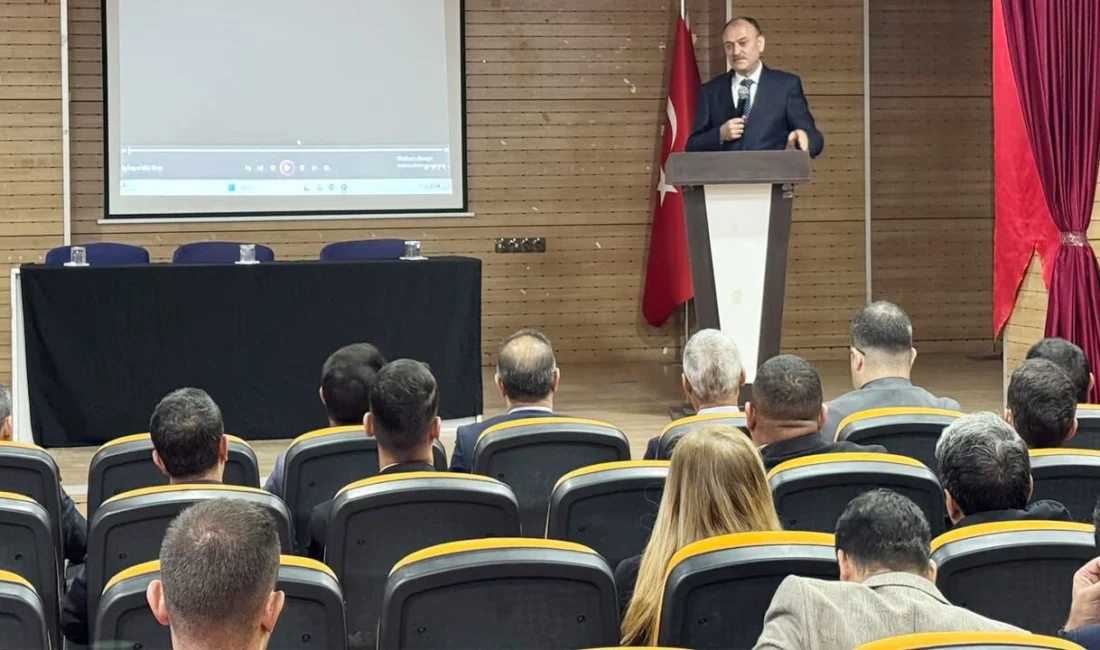 Van İl Millî Eğitim Müdürü Bilal Yılmaz Çandıroğlu, Başkale ilçesinde
