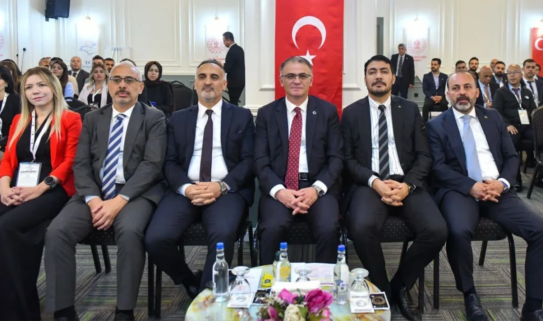 Van Valisi Ozan Balcı, kütüphanecilerin mesleki gelişimine katkı sunmak amacıyla