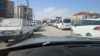 Van Ağız ve Diş Sağlığı Merkezi’nin yan tarafında tek yönlü