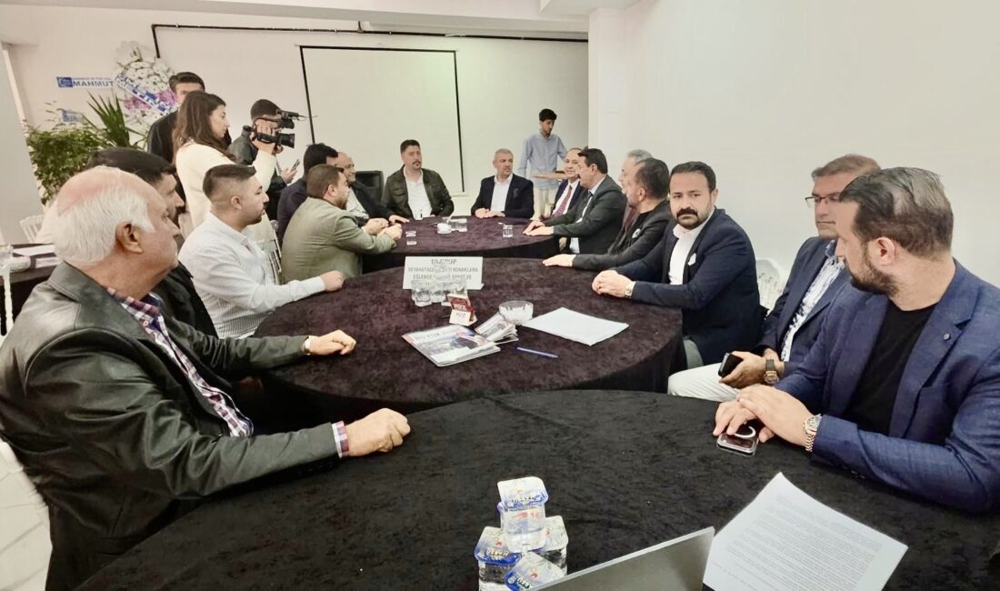 Van Ticaret ve Sanayi Odası Başkan Adayı Zahir Kandaşoğlu’nun seçim